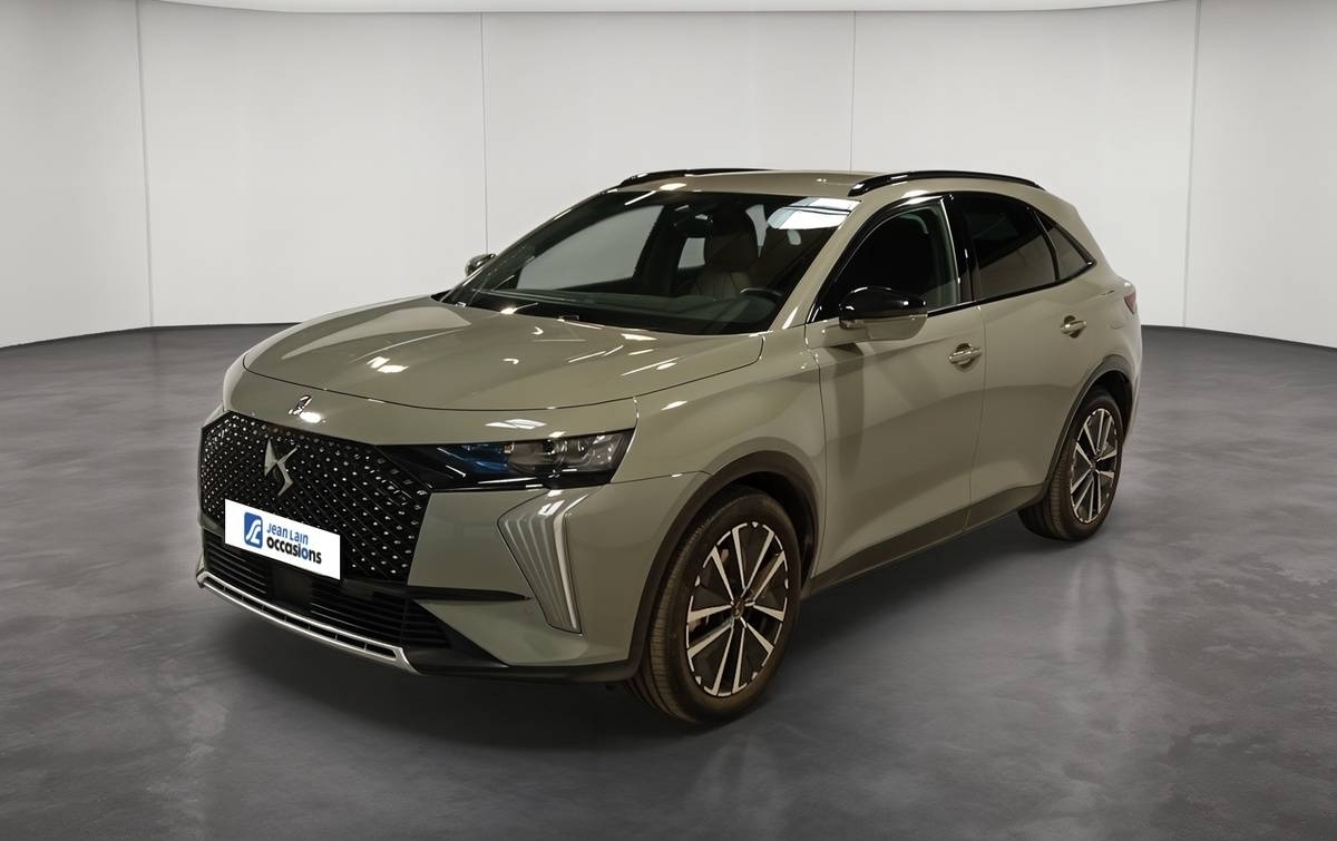 DS DS7