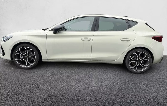 CUPRA LEON 1.5 eTSI Hybrid 150 ch DSG7 V extérieur côté droit 1788