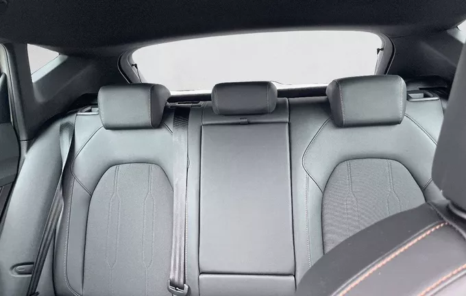 CUPRA LEON 1.5 eTSI Hybrid 150 ch DSG7 V photo 17 1788