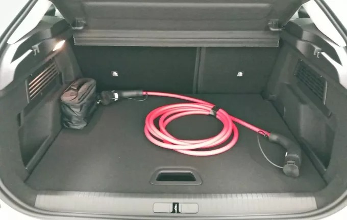 CITROEN C4 e-C4 136 ch Automatique Feel Pack photo 10 RT7921