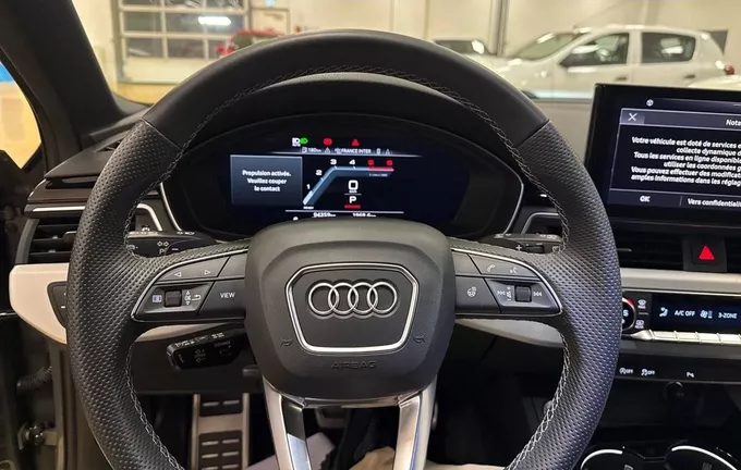 AUDI A4 Avant 40 TDI 204 S tronic 7 S line photo 12 212647