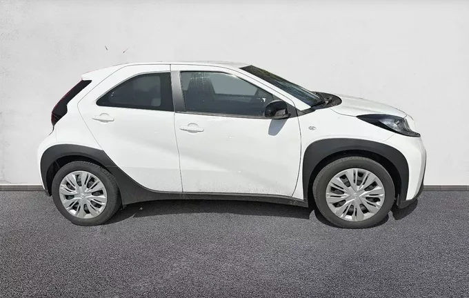 TOYOTA AYGO X 1.0 VVT-i 72 Dynamic extérieur côté droit 1103342