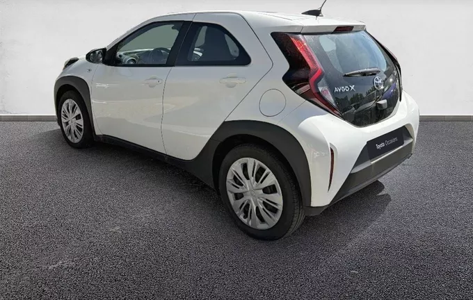 TOYOTA AYGO X 1.0 VVT-i 72 Dynamic extérieur trois quart arrière gauche 1103342