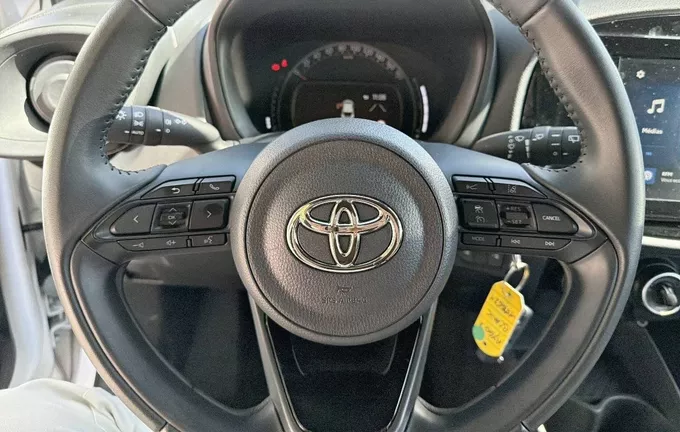 TOYOTA AYGO X 1.0 VVT-i 72 Dynamic photo 12 1103342