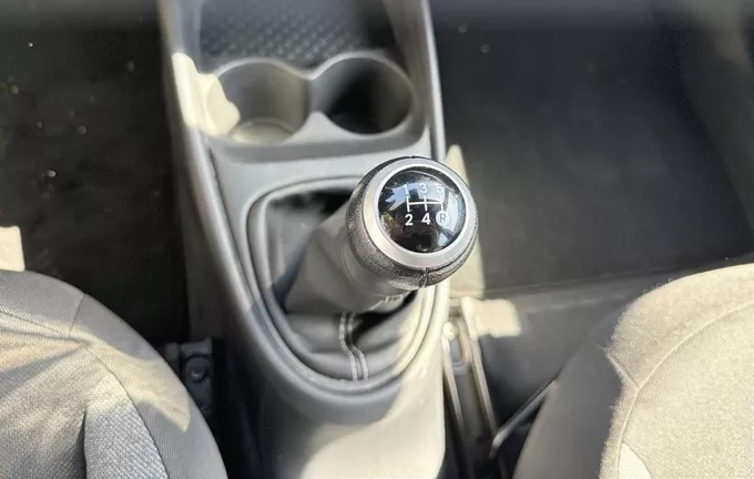 TOYOTA AYGO X 1.0 VVT-i 72 Dynamic photo 13 1103342