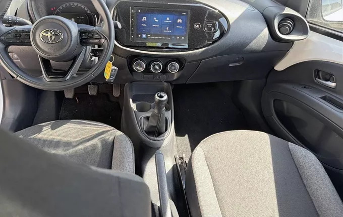 TOYOTA AYGO X 1.0 VVT-i 72 Dynamic photo 18 1103342
