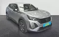 Miniature PEUGEOT 2008 Hybrid 136 e-DCS6 Style extérieur trois quart avant droit 213486
