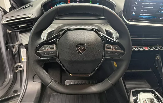 PEUGEOT 2008 Hybrid 136 e-DCS6 Style photo 13 213486