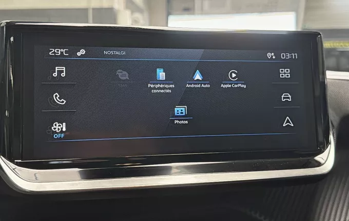 PEUGEOT 2008 Hybrid 136 e-DCS6 Style photo 15 213486