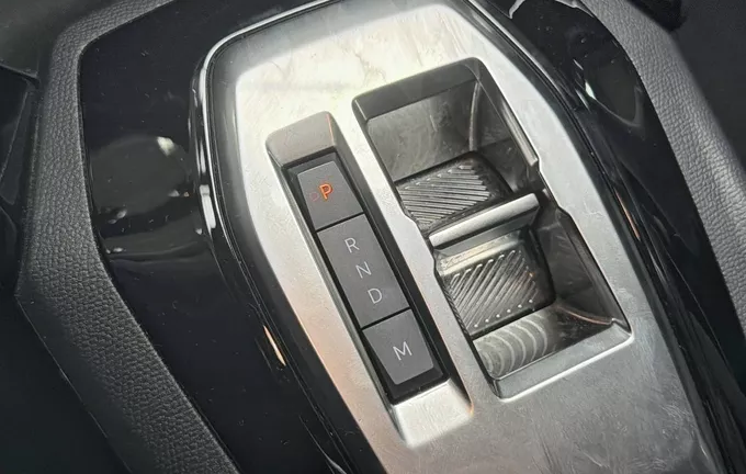 PEUGEOT 2008 Hybrid 136 e-DCS6 Style photo 19 213486