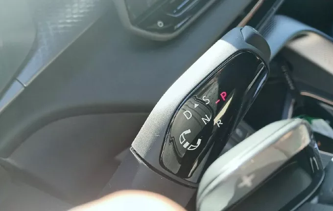 CUPRA TERRAMAR 1.5 eTSI Hybrid 150 ch DSG7 V photo 13 1250