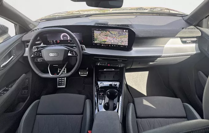 AUDI Q3 Sportback e-hybrid 272 ch S tronic 6 S line photo 18 5915