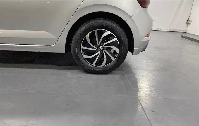 VOLKSWAGEN POLO 1.0 TSI 95 S&S BVM5 photo 12 2124915