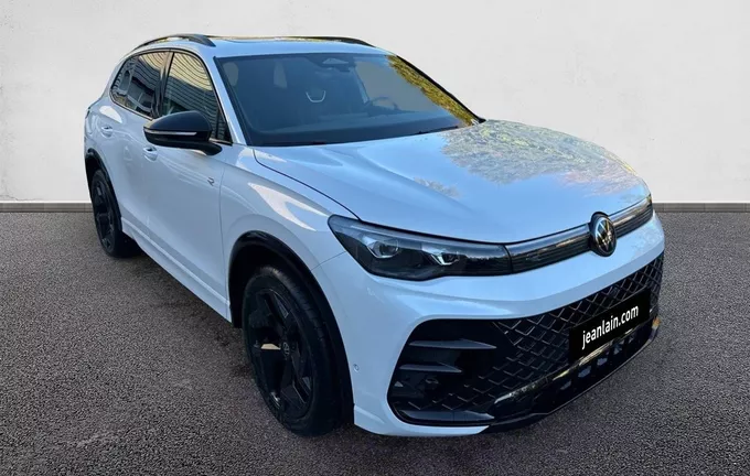 VOLKSWAGEN TIGUAN 1.5 eHybrid 204ch DSG6 R-Line extérieur trois quart avant droit 5759