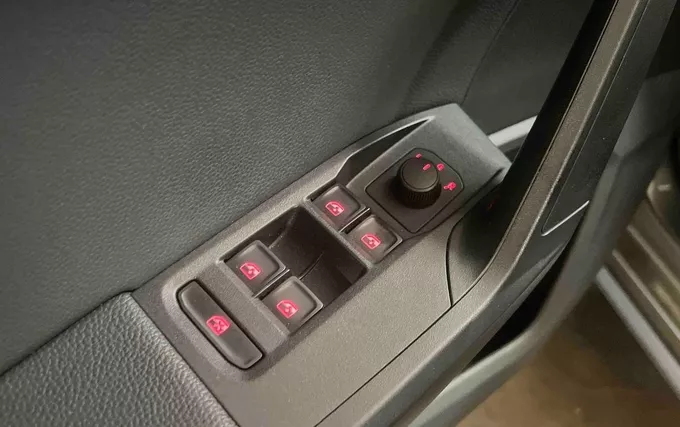 SEAT ARONA 1.0 TSI 95 ch Start/Stop BVM5 Style photo 11 2131756