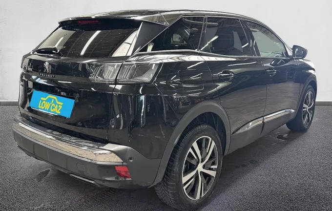 PEUGEOT 3008 Puretech 130ch S&S EAT8 Allure extérieur trois quart arrière droit 212940