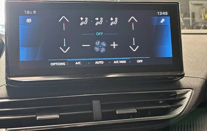 PEUGEOT 3008 Puretech 130ch S&S EAT8 Allure photo 14 212940