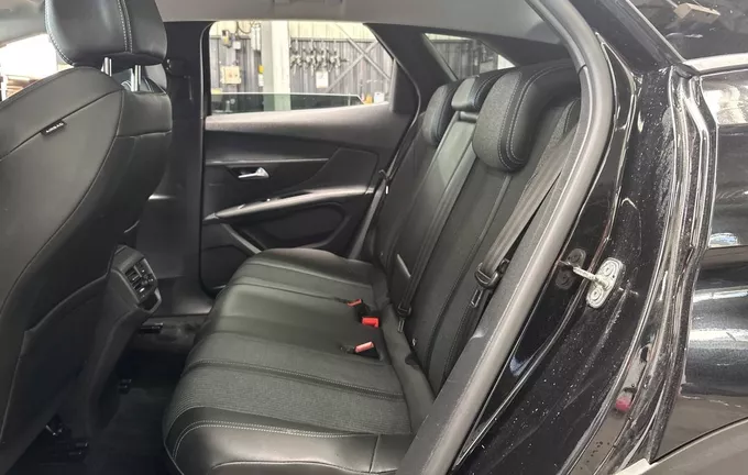 PEUGEOT 3008 Puretech 130ch S&S EAT8 Allure photo 17 212940