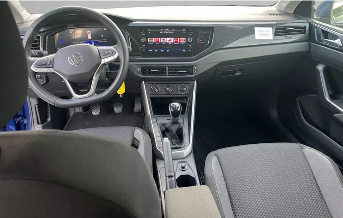 VOLKSWAGEN POLO 1.0 TSI 95 S&S BVM5 VW Edition extérieur trois quart avant droit 2123915