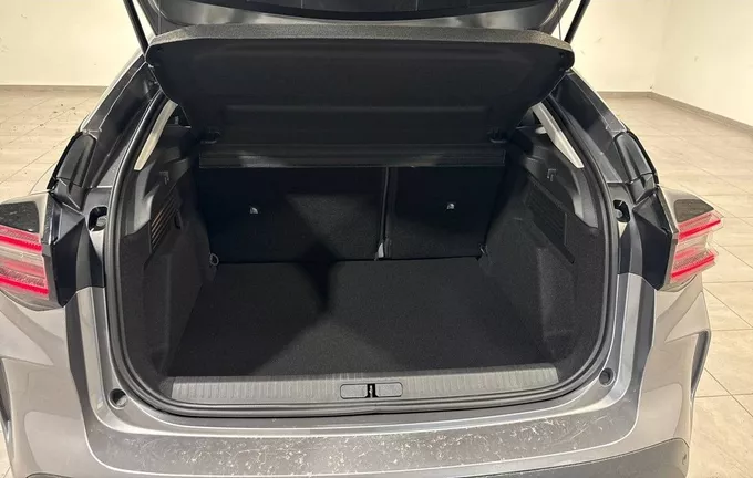 CITROEN C4 Hybride 145 e-DCS6 Plus photo 10 058133