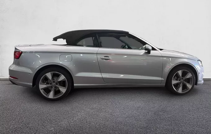 AUDI A3 Cabriolet 1.5 TFSI CoD 150 S tronic 7 Design Luxe extérieur côté droit 213546