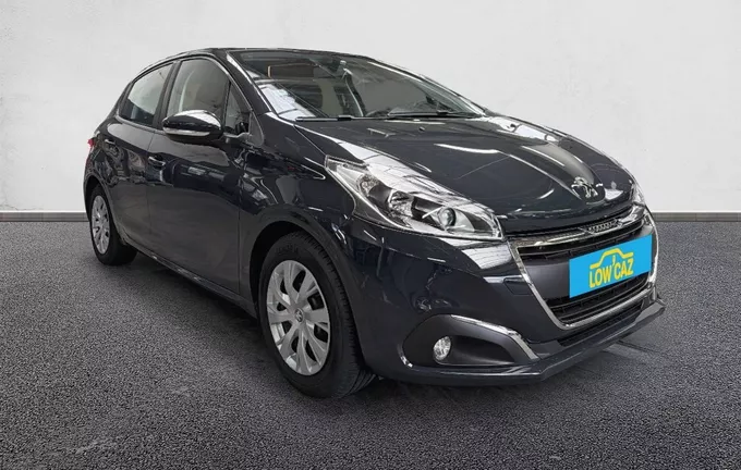 PEUGEOT 208 PureTech 82ch S&S BVM5 Active extérieur trois quart avant droit 213631
