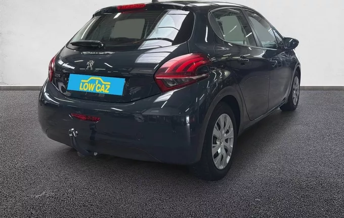 PEUGEOT 208 PureTech 82ch S&S BVM5 Active extérieur trois quart arrière droit 213631