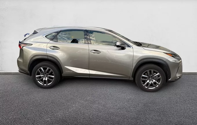 LEXUS NX 300h 2WD E-CVT Pack Business extérieur côté droit 1102593