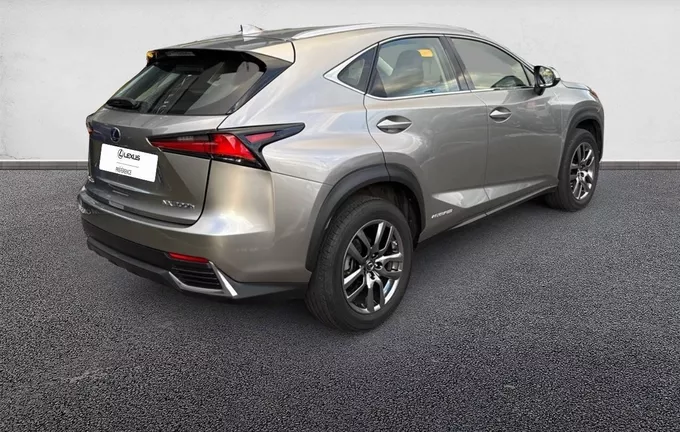 LEXUS NX 300h 2WD E-CVT Pack Business extérieur trois quart arrière droit 1102593