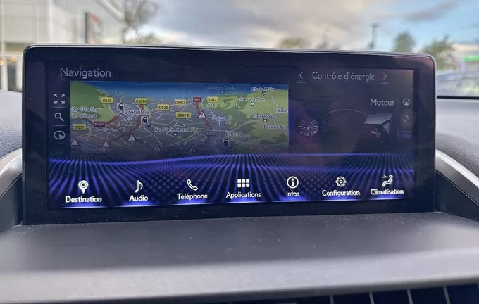 LEXUS NX 300h 2WD E-CVT Pack Business photo 16 1102593