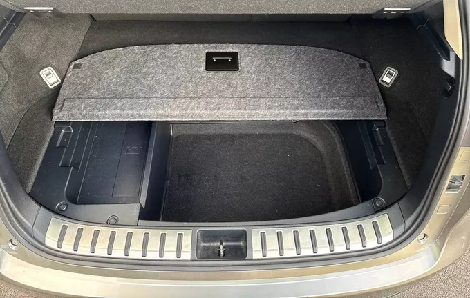 LEXUS NX 300h 2WD E-CVT Pack Business photo 21 1102593