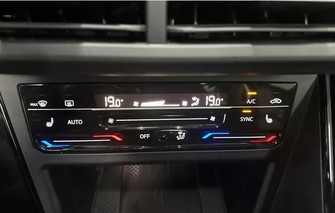 VOLKSWAGEN POLO 2.0 TSI 207 S&S DSG7 GTI Edition 25 photo 17 2126055