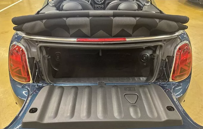 MINI COOPER Cabriolet Cooper 136 ch BVA7 Edition Greenwich photo 10 213535