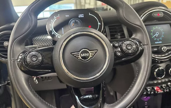 MINI COOPER Cabriolet Cooper 136 ch BVA7 Edition Greenwich photo 12 213535
