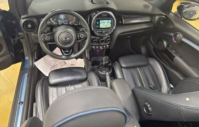 MINI COOPER Cabriolet Cooper 136 ch BVA7 Edition Greenwich photo 18 213535
