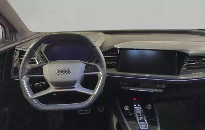 AUDI Q4 E-TRON Sportback 40 204 ch 82 kWh S line photo 18 2120108