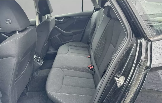 SKODA KAMIQ 1.0 TSI Evo 110 ch DSG7 Ambition extérieur arrière 2127917