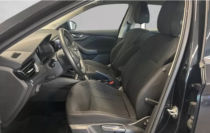 SKODA KAMIQ 1.0 TSI Evo 110 ch DSG7 Ambition extérieur trois quart arrière droit 2127917