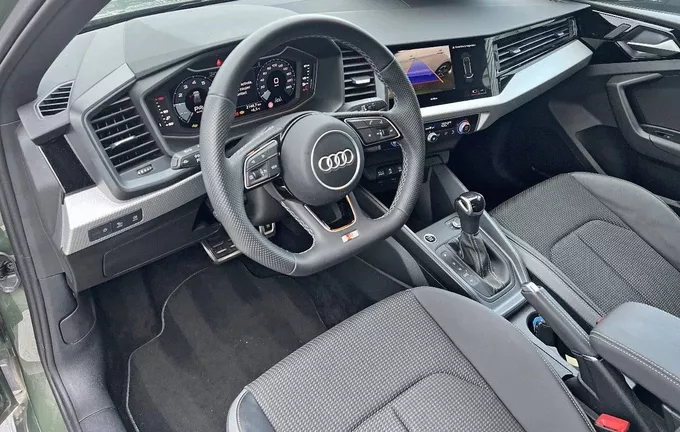 AUDI A1 Sportback 30 TFSI 116 ch S tronic 7 S Line Plus photo 11 2123026