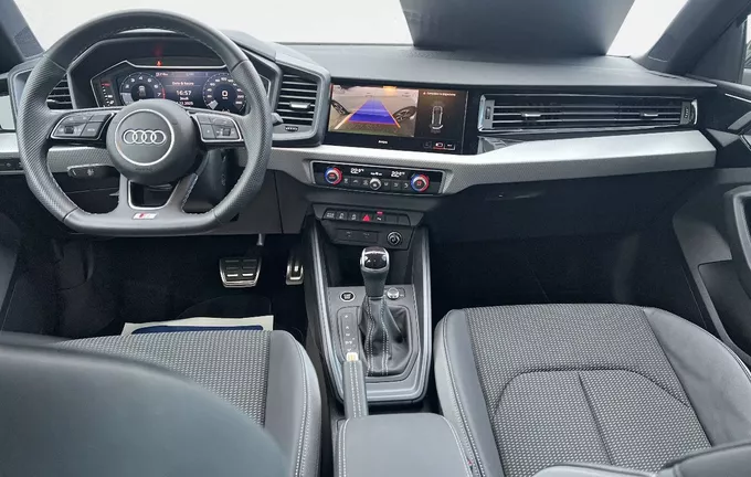 AUDI A1 Sportback 30 TFSI 116 ch S tronic 7 S Line Plus photo 18 2123026