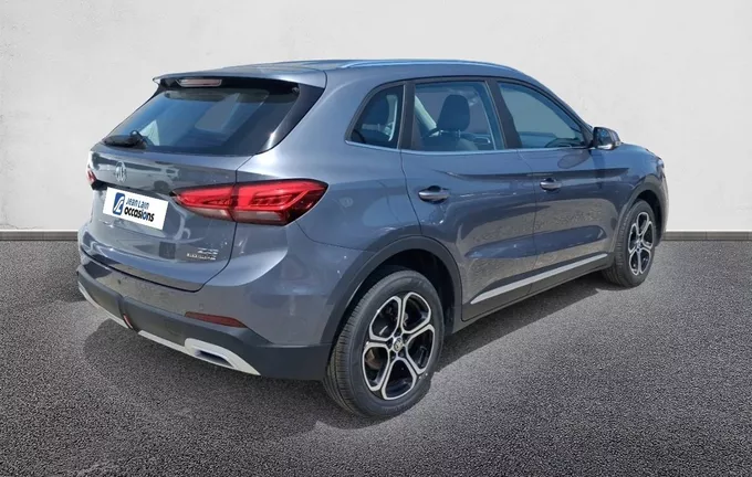 MG ZS 1.5 L Hybrid+ 197 ch Comfort extérieur trois quart arrière droit 601183