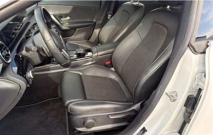 MERCEDES CLA Shooting Brake 200 7G-DCT Progressive Line extérieur trois quart arrière droit 212706