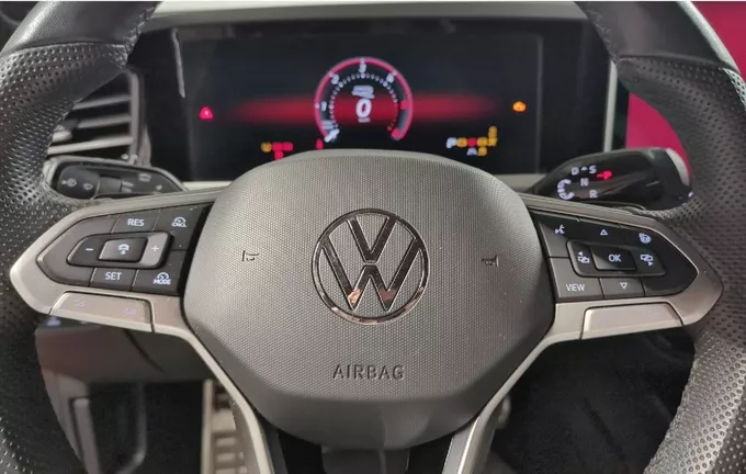 VOLKSWAGEN PASSAT 2.0 TDI EVO SCR 150 DSG7 R-Line photo 15 2120992