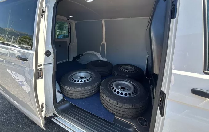 VOLKSWAGEN UTILITAIRES TRANSPORTER 6.1 VAN L1H1 2.0 TDI 150 BVM6 4MOTION BUSINESS extérieur arrière 106264