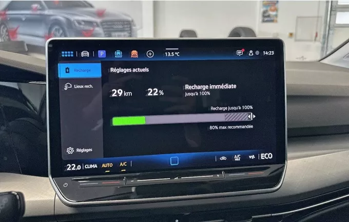 VOLKSWAGEN GOLF 1.5 eHybrid 204 DSG6 VW Edition photo 19 2126458