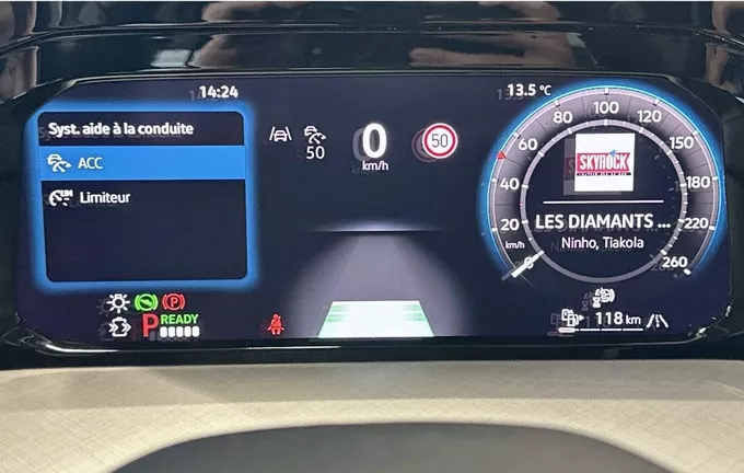 VOLKSWAGEN GOLF 1.5 eHybrid 204 DSG6 VW Edition photo 20 2126458