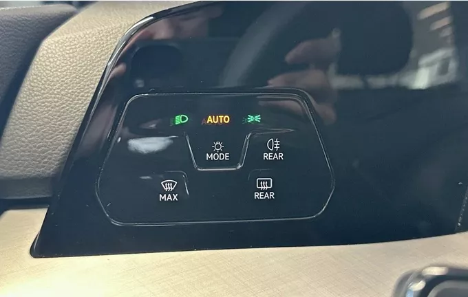 VOLKSWAGEN GOLF 1.5 eHybrid 204 DSG6 VW Edition photo 23 2126458
