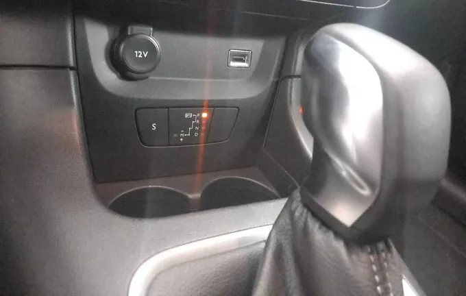 CITROEN C3 PureTech 110 ch EAT6 Max photo 14 945383