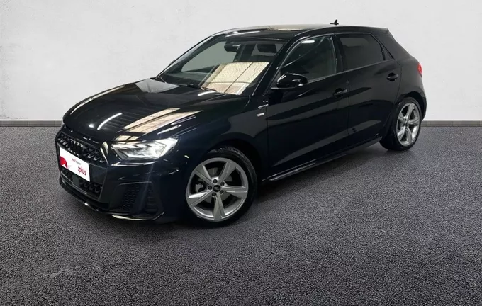 AUDI A1 Sportback 30 TFSI 116 ch S tronic 7 S Line extérieur trois quart avant gauche 2131465