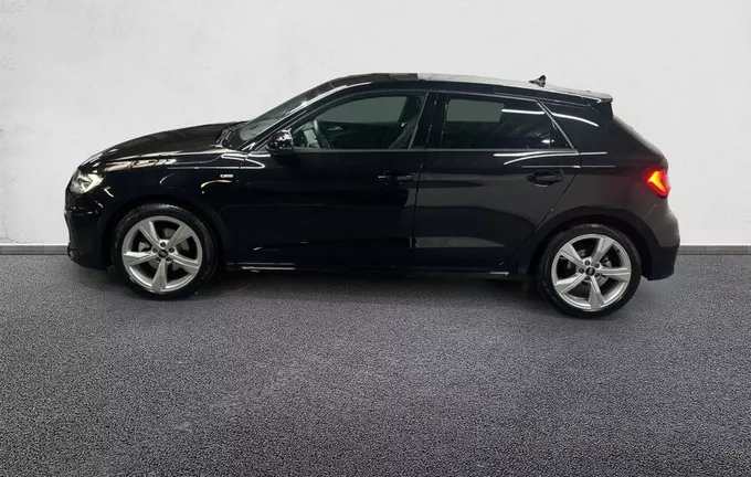 AUDI A1 Sportback 30 TFSI 116 ch S tronic 7 S Line extérieur côté gauche 2131465